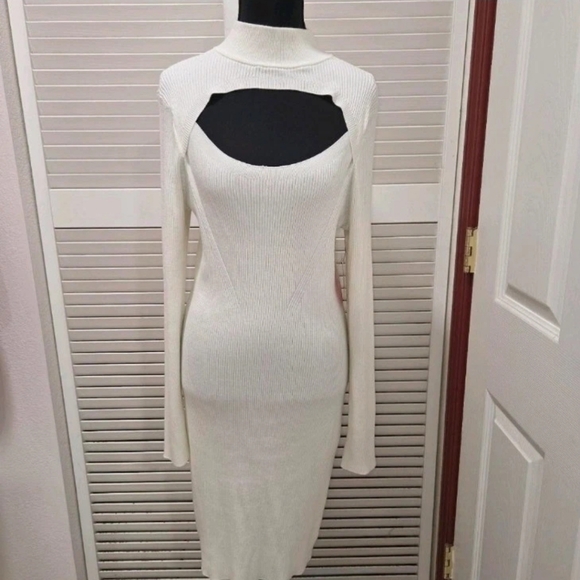 Ivory Mockneck Cut-Out Bodycon Mini Dress Winter Wonderland Size Large NWT - Picture 2 of 7